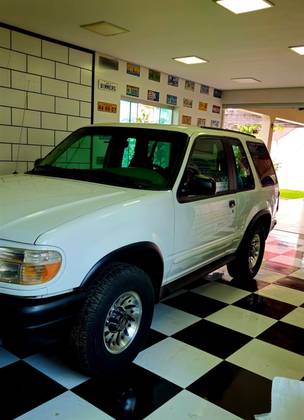 FORD EXPLORER 4.0 SPORT 4X4 V6 GASOLINA 2P AUTOMÁTICO